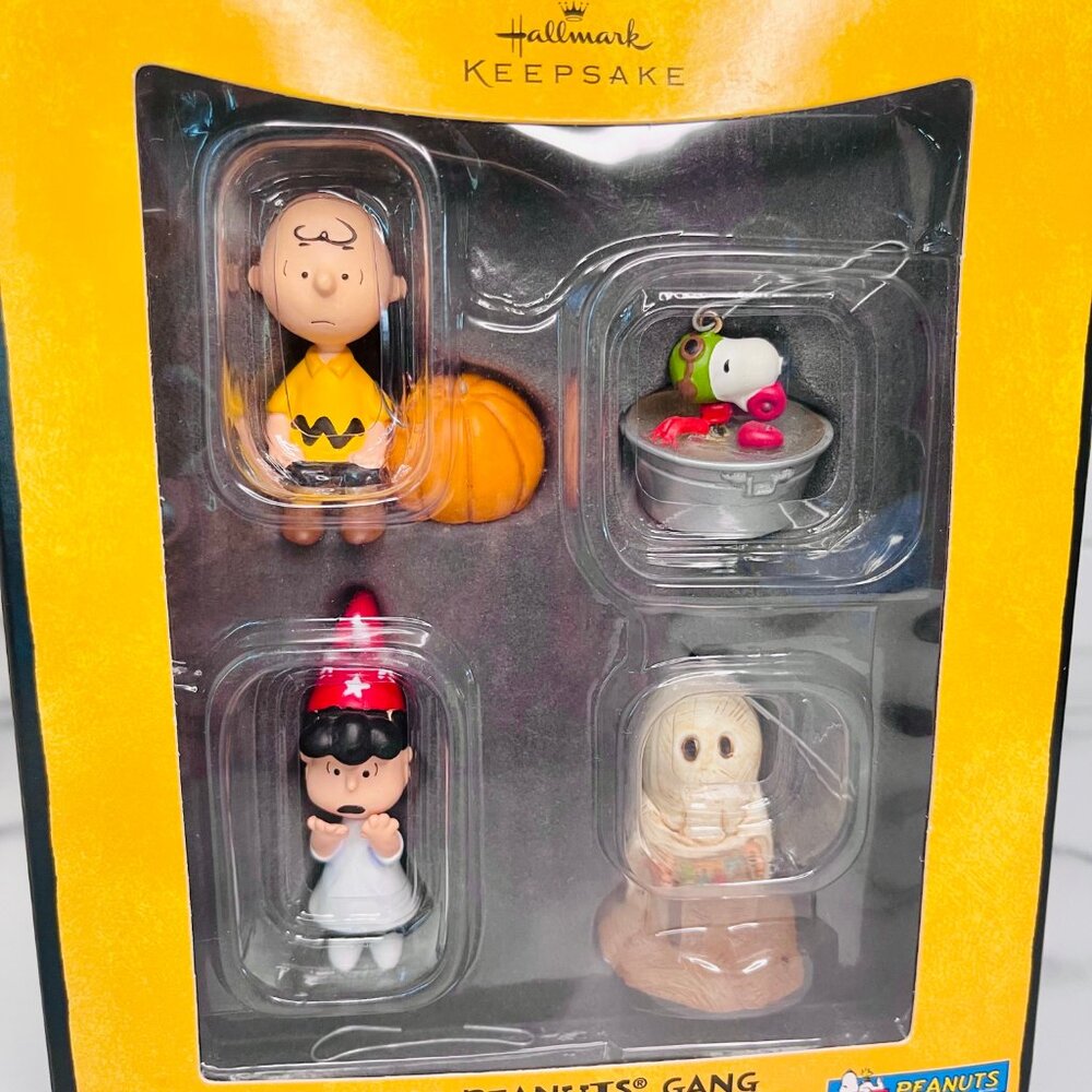 2008 Hallmark Ornament Set -  It's The Great Pumpkin Charlie Brown